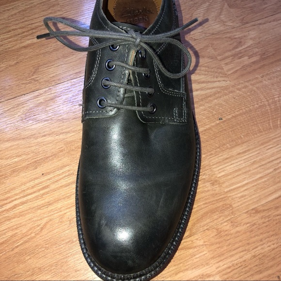 CLARKS Mens Oxfords Olive Green Dress Shoes 9.5 main image 5